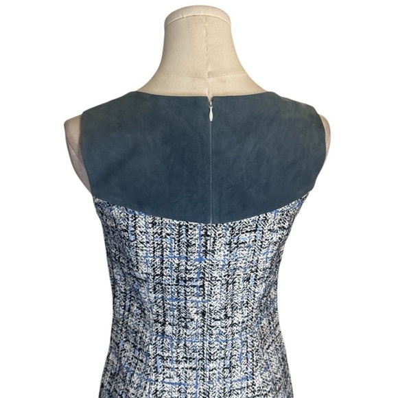 Carolina Herrera Blue Tweed Fitted Sheath Dress Midi Italy Size 2 Work Party - Picture 5 of 10